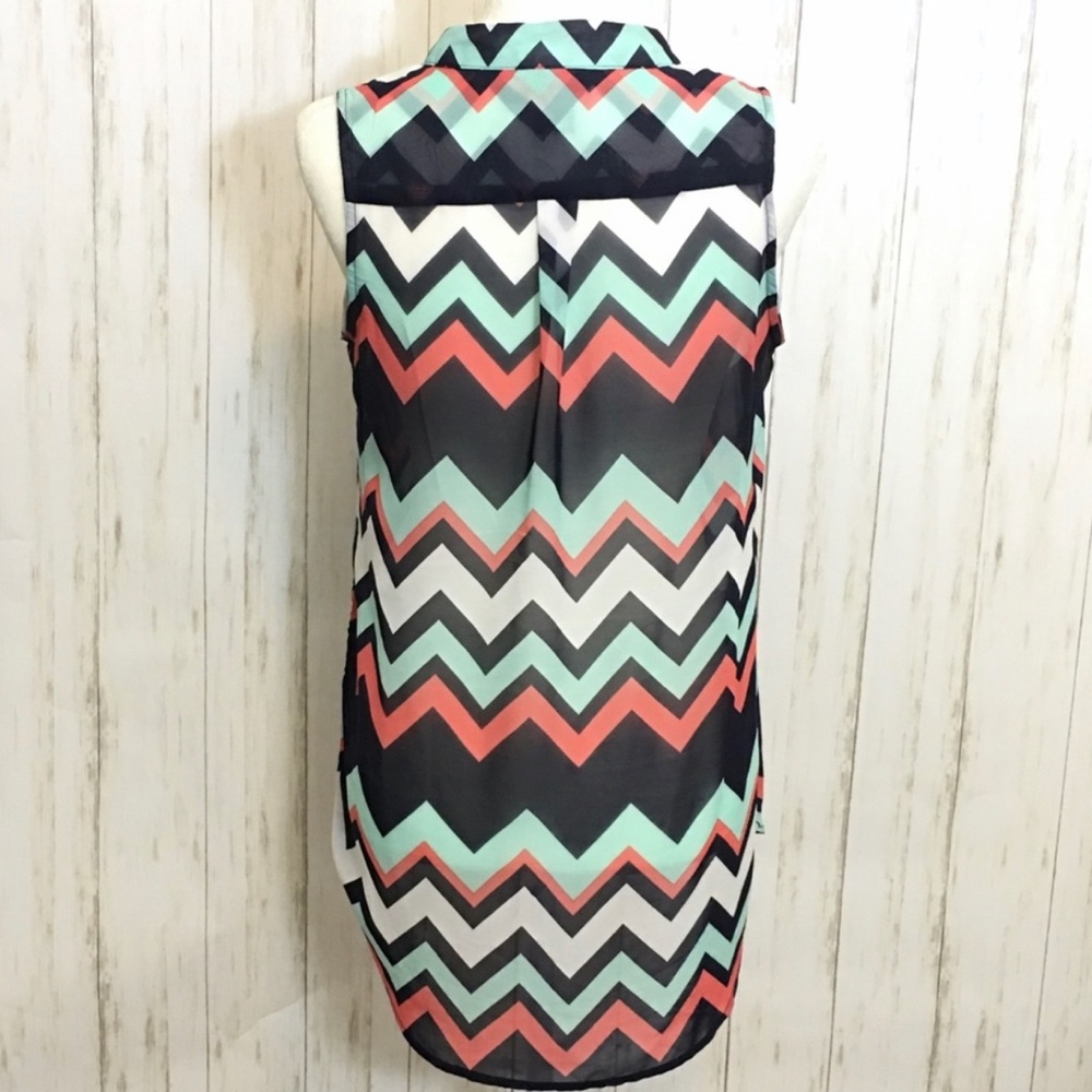 Rue 21 Chevron Sheer Tunic - Picture 3 of 7